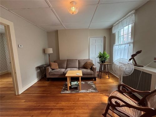 3-107 Prospect Hill St, Newport, RI, 02840-3128 | Card Image