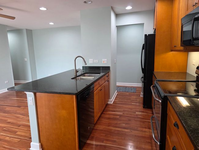 APT-3A - 717 Strom Dr, Condo with 2 bedrooms, 1 bathrooms and 2 parking in West Dundee IL | Image 6
