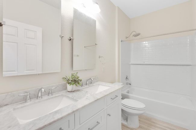 546 Pepperbark Loop, House other with 3 bedrooms, 2 bathrooms and null parking in Buda TX | Image 18