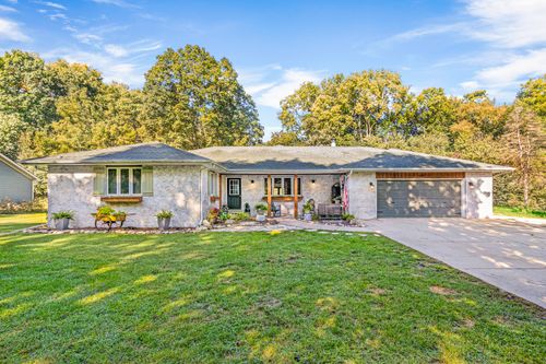 555 Old Mill Rd, Plano, IL, 60545-1362 | Card Image