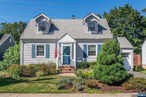 175 Knollwood Ter, Clifton, NJ, 07012-2321 | Card Image