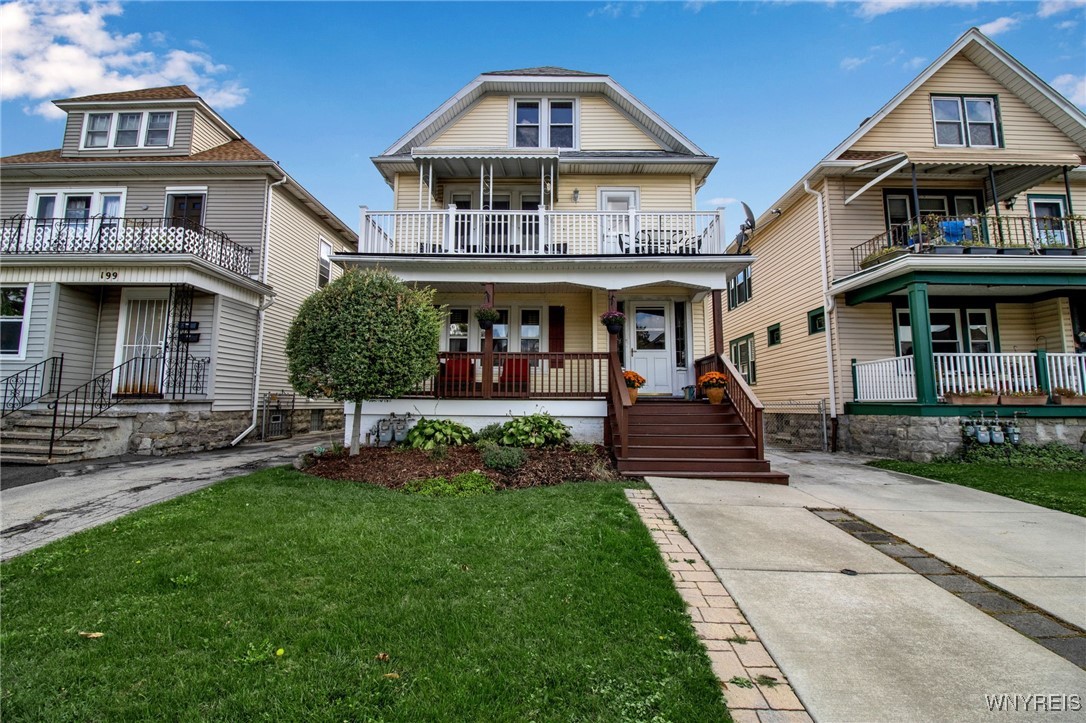 Commonwealth Ave, Buffalo, NY 14216