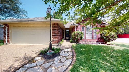 217 Augsburg Ct, College Station, TX, 77845-3948 | Card Image