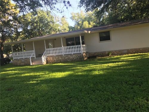 216 Travis Ln, Spicewood, TX, 78669-9161 | Card Image