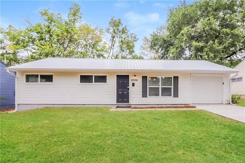 10926 Bristol Ter, Kansas City, MO, 64134-2851 | Card Image