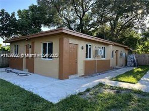 s-1740 Ne 148th St, Miami, FL, 33181-1064 | Card Image