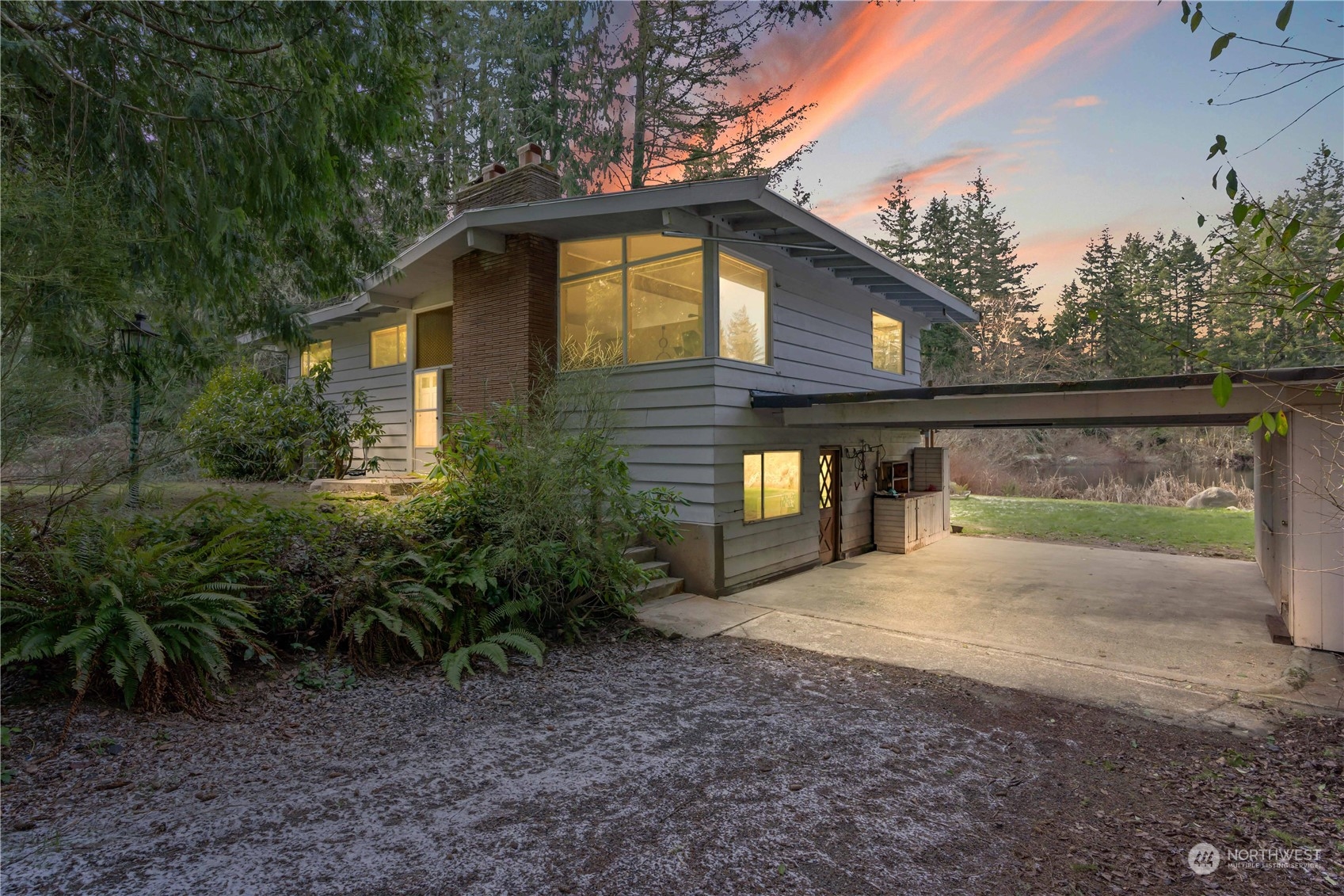 109th Ave, Vashon, WA 98070