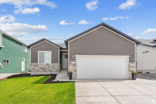 7948 N Bristlecone Rd, Eagle Mountain, UT, 84005-6208 | Card Image