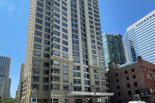 4511-440 N Wabash Ave, Chicago, IL, 60611-7690 | Card Image