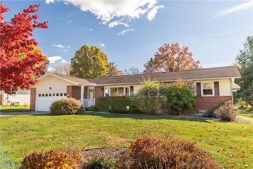 1990 Tricaso Dr, North Canton, OH, 44720-1158 | Card Image