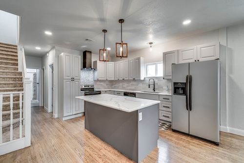 605 W Page Ave, Dallas, TX, 75208-6342 | Card Image