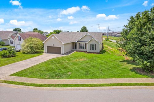 3798 Bret Dr, Clarksville, TN, 37040-5745 | Card Image