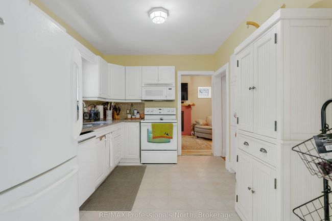 550 Wagner St, House other with 3 bedrooms, 3 bathrooms and 4 parking in Gravenhurst ON | Image 27
