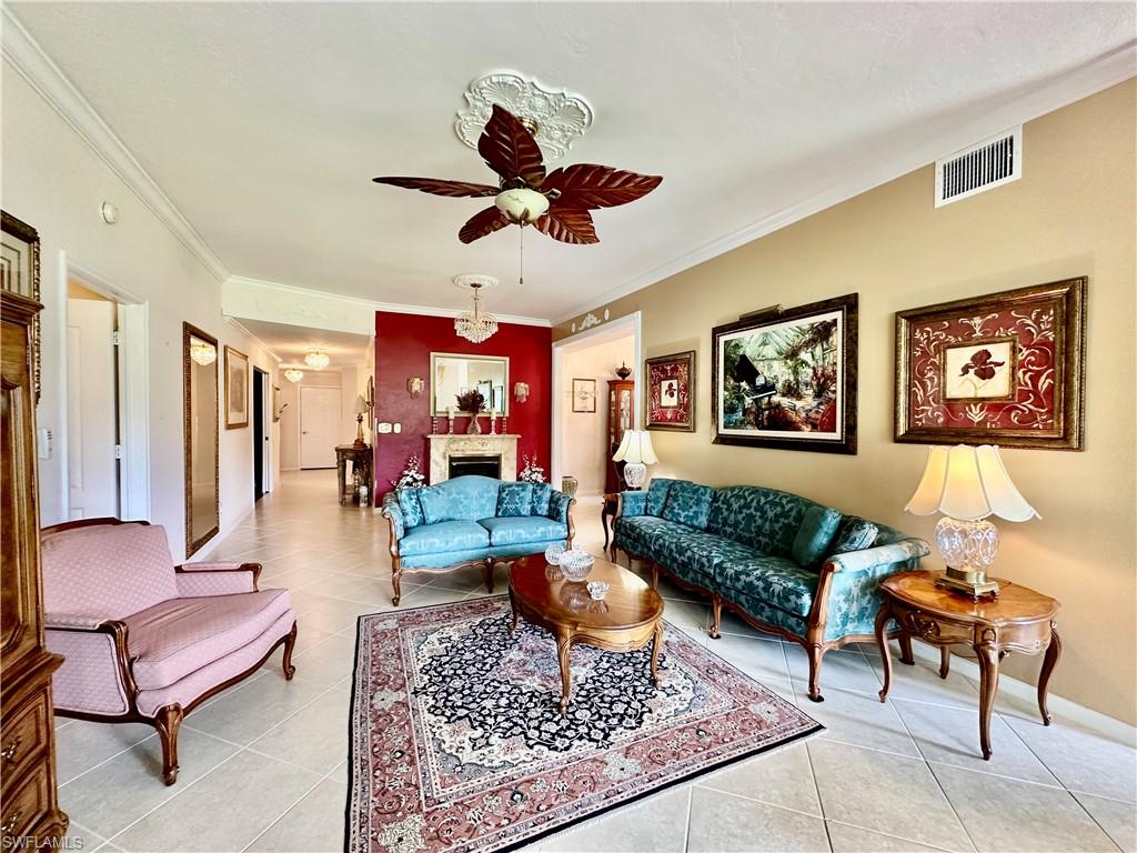 Residential in NAPLES 5
