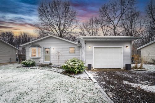 21821 Mccain Lane, Edwardsburg, MI, 49112 | Card Image