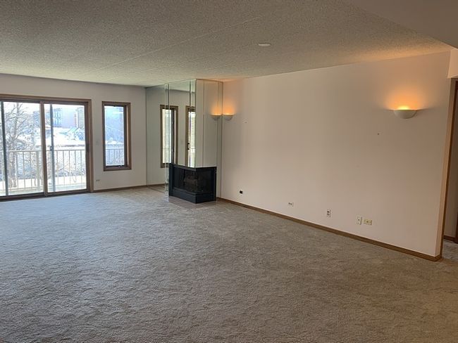 APT-212 - 724 12 Th St, Condo with 2 bedrooms, 2 bathrooms and 1 parking in Wilmette IL | Image 4