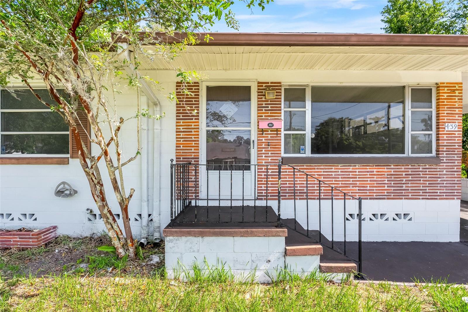 Residential in DELAND 4
