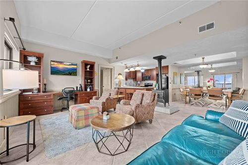 2122-303 Sugar Top Dr, Sugar Mountain, NC, 28604-8739 | Card Image
