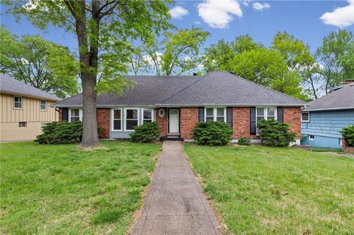 1610 Ne 68th St, Kansas City, MO, 64118-3640 | Card Image