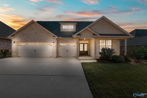 354 Kendall Downs Blvd, Toney, AL, 35773-4603 | Card Image