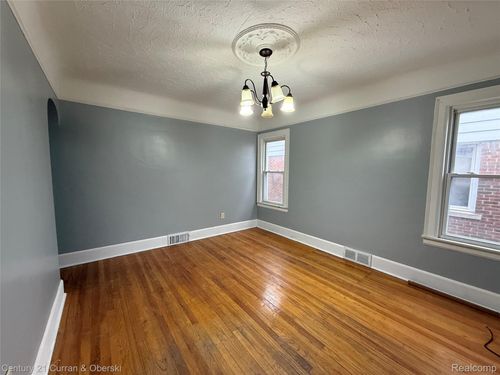 7261 Rutherford St, Detroit, MI, 48228-3650 | Card Image