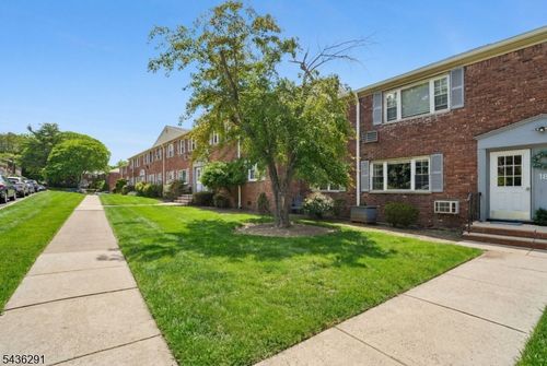25-18 Wedgewood Dr, Verona, NJ, 07044-2168 | Card Image