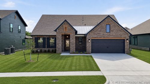 5003 N Walnut Pl, Broken Arrow, OK, 74012-7043 | Card Image