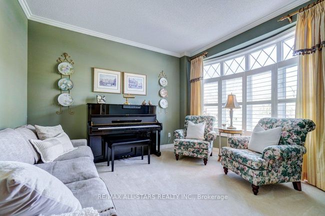 64 Button Cres, House other with 4 bedrooms, 5 bathrooms and 2 parking in Uxbridge ON | Image 5