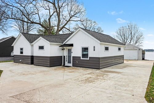 10139 Woodlawn Dr, Portage, MI, 49002-7223 | Card Image