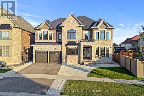 5 Anatolia St, Brampton, ON, L6P4L3 | Card Image