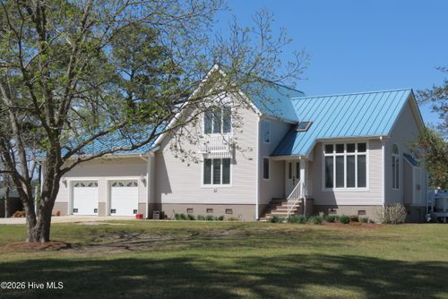 609 Mills Rd, Oriental, NC, 28571-8636 | Card Image
