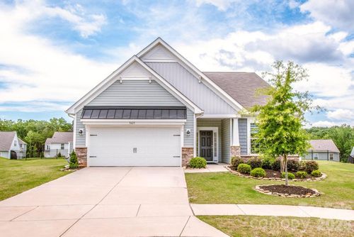 5623 Newton Way, Maiden, NC, 28650-9720 | Card Image