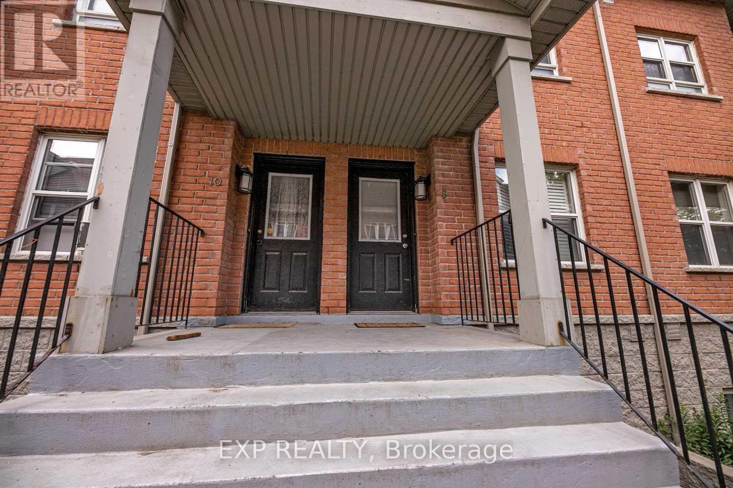 Residential Lease in Toronto E04 5