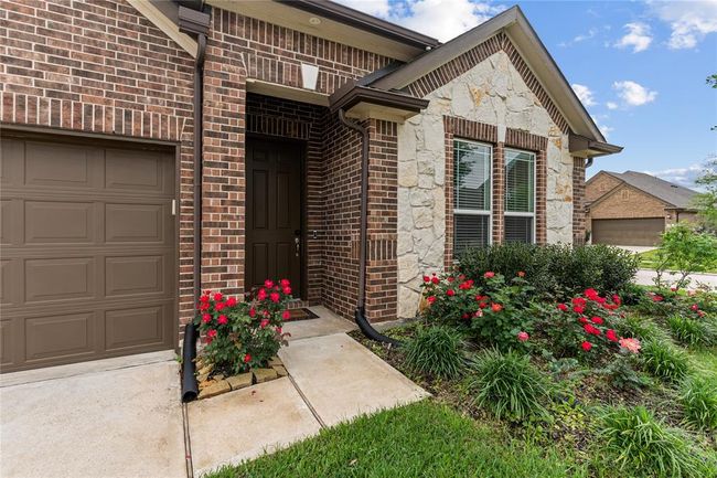 19815 Caprock Falls Ct, House other with 3 bedrooms, 2 bathrooms and 2 parking in Cypress TX | Image 5