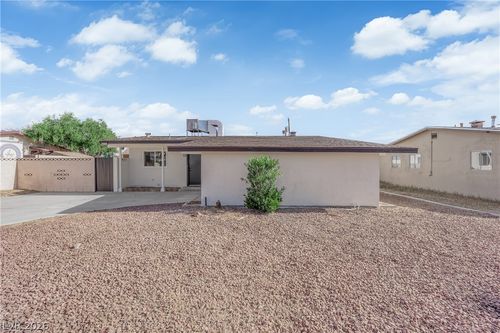 4112 Las Lomas Ave, Las Vegas, NV, 89102-3726 | Card Image