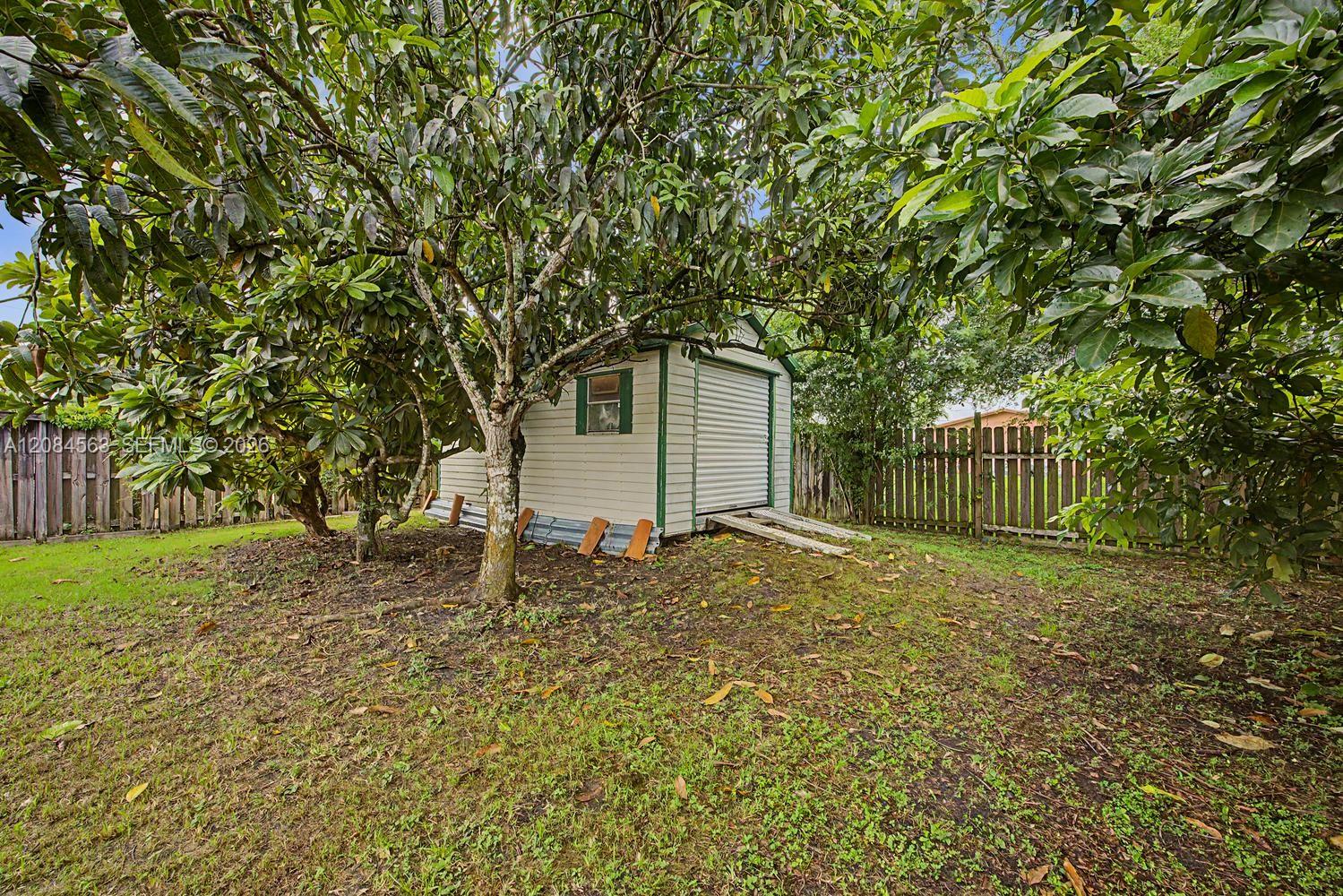 Residential Lease in Florida City 5