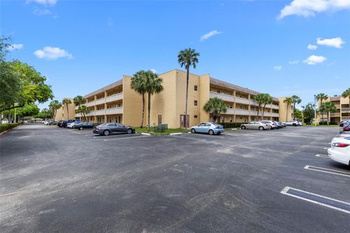 apt-311-5800 Nw 64th Ave, Tamarac, FL, 33319-2260 | Card Image