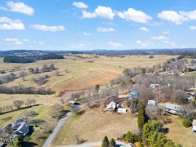534 White Oak Cir, House other with 4 bedrooms, 3 bathrooms and null parking in Kodak TN | Image 28