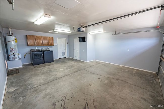 Garage | Image 22
