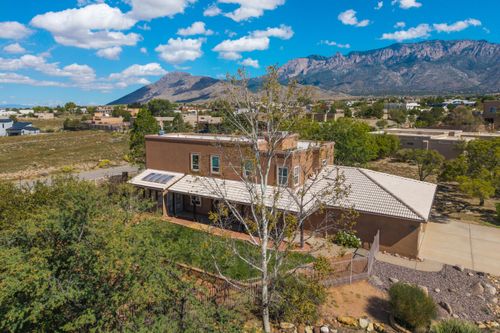 9231 Oakland Ave Ne, Albuquerque, NM, 87122-3817 | Card Image