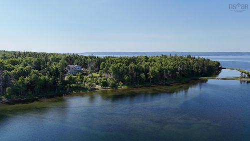 284 Rodney Dr, River Denys, NS, B0E2Y0 | Card Image