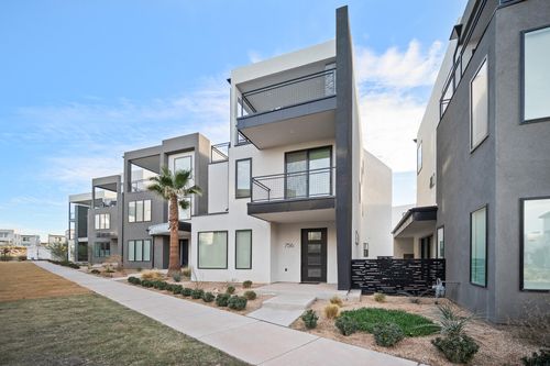 756 W Sapphire Ln, St. George, UT, 84790-2303 | Card Image