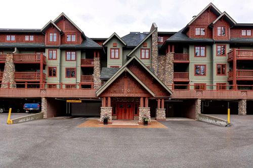 201 - 170 Crossbow Place, Home with 2 bedrooms, 2 bathrooms and 1 parking in Canmore AB | Card Image