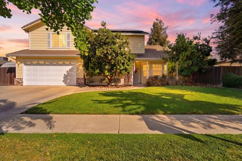 1240 Hillcrest Ave, Tulare, CA, 93274-2355 | Card Image