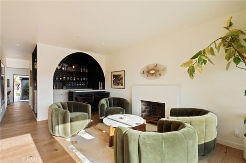 8336 Stewart Ave, Westchester, CA, 90045-2749 | Card Image