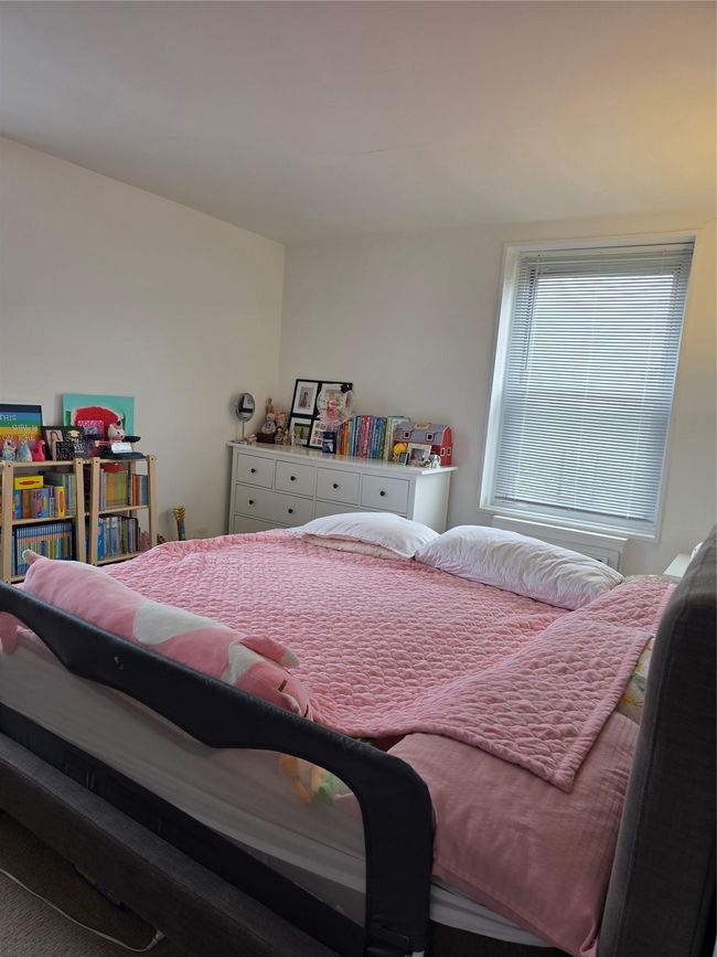 View of bedroom | Image 14