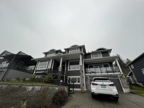 25482 Godwin Dr, Maple Ridge, BC, V2W1G9 | Card Image