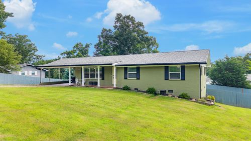 1303 Tabitha Dr, Hixson, TN, 37343-4372 | Card Image