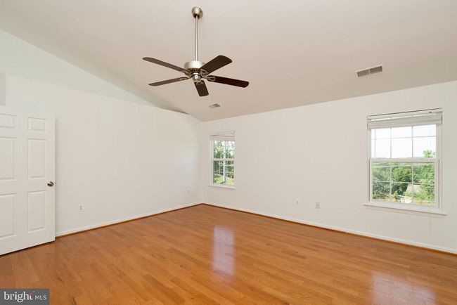 17528 October Glory Loop, House other with 4 bedrooms, 5 bathrooms and null parking in DUMFRIES VA | Image 33