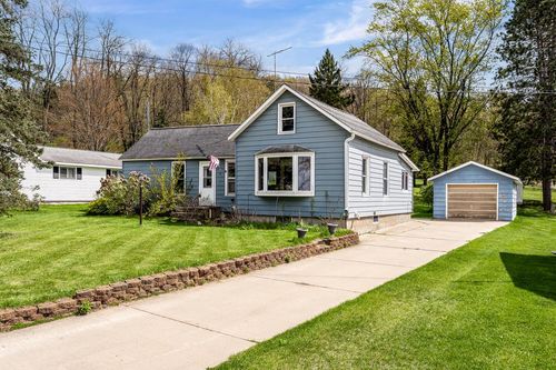 103 Oak St, Necedah, WI, 54646-8102 | Card Image
